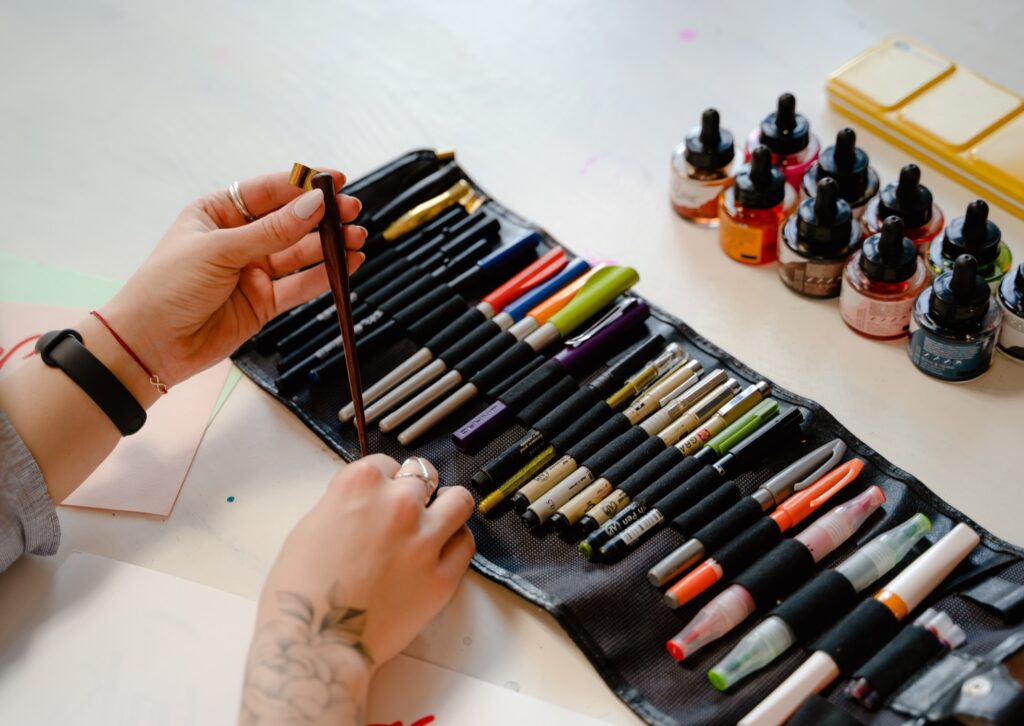 9 Innovative Ways to Organize Your Art Supplies » Mega Pencil